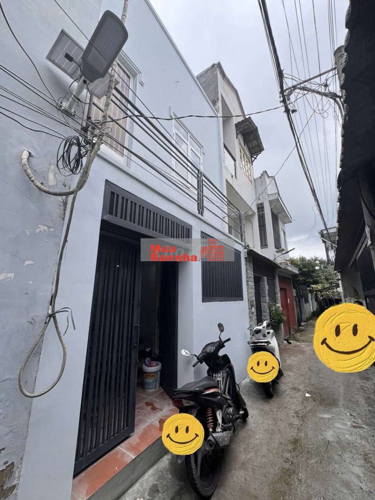 Nhà bán kế bên Vạn Phúc city