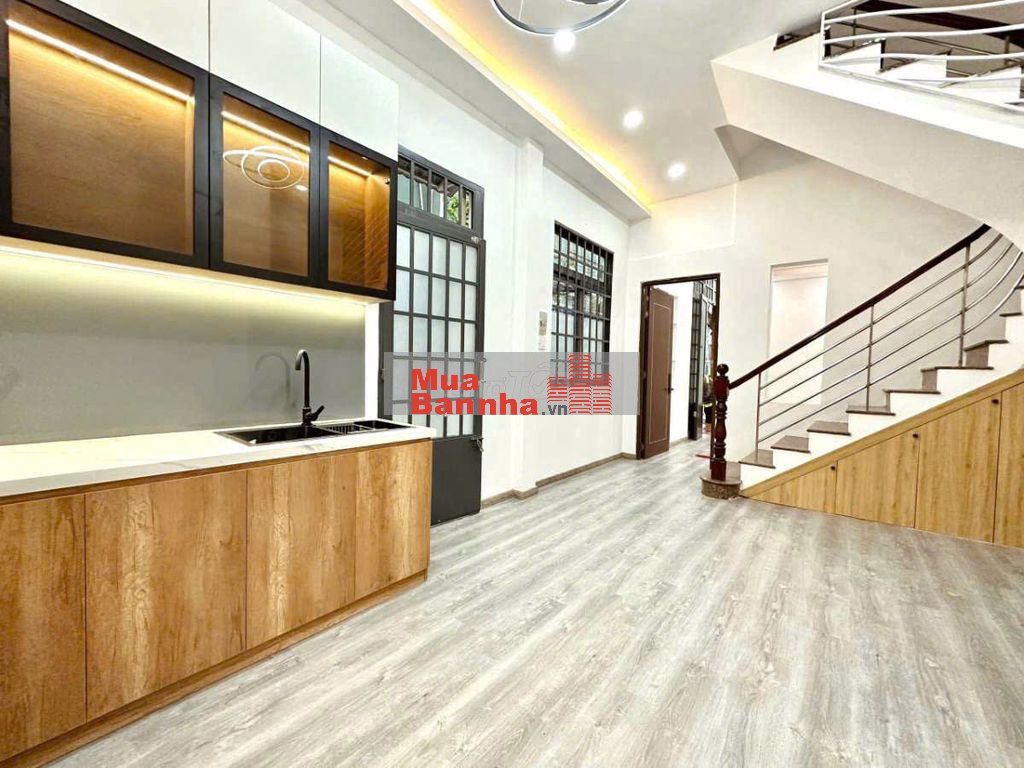 NHÀ TT QUẬN 10–NGANG 12.1M•HẺM XE HƠI•CÁCH MẶT TIỀN CHỈ VÀI BƯỚC