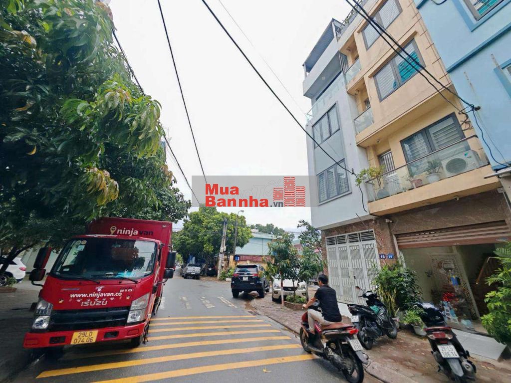 Bán nhanh nhà phân lô Đông Ngạc (Đông Thắng) 40m² x 6T chỉ 13.2 tỷ.