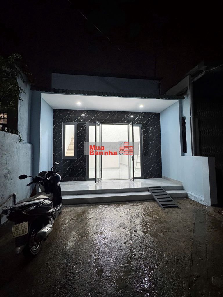 Bán nhà 1 trệt 1 lửng gần trường tiểu học Tân Phong