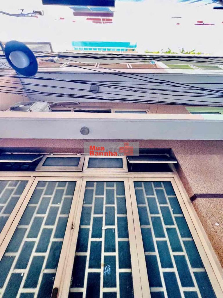 CẦN BÁN NHÀ NGAY MẶT TIỀN TRƯỜNG SA QUẬN 3 4m x 8m 32m2 4TẦNG GIÁ 5.8T