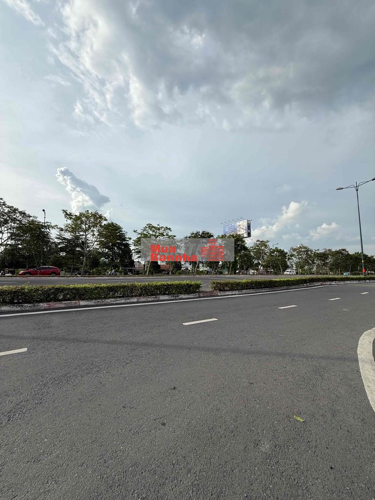 Nhà 3 Tầng Cạnh Gigamal-Phạm Văn Đồng-168M2-Phường HBC chỉ 18,5 T..ỷ