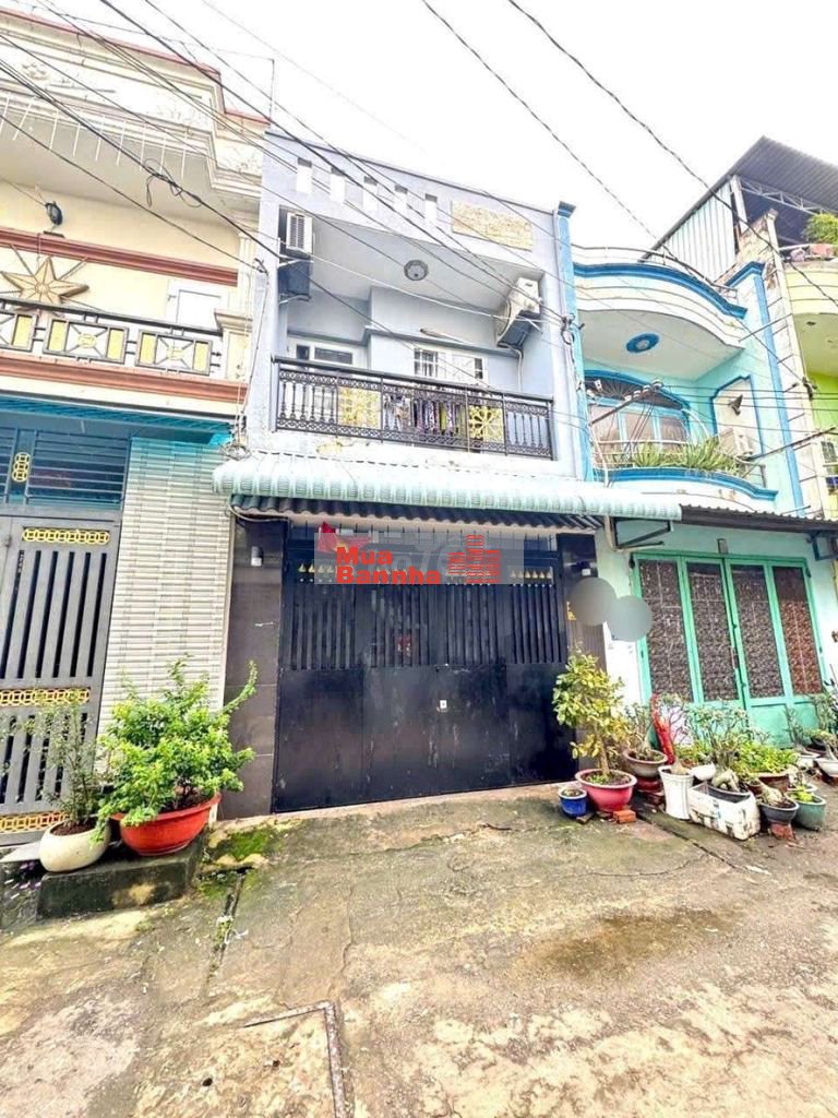 Bán nhà đường Bình Trị Đông_ Tên Lửa: 4mx11m đúc 1 trệt 1 lầu