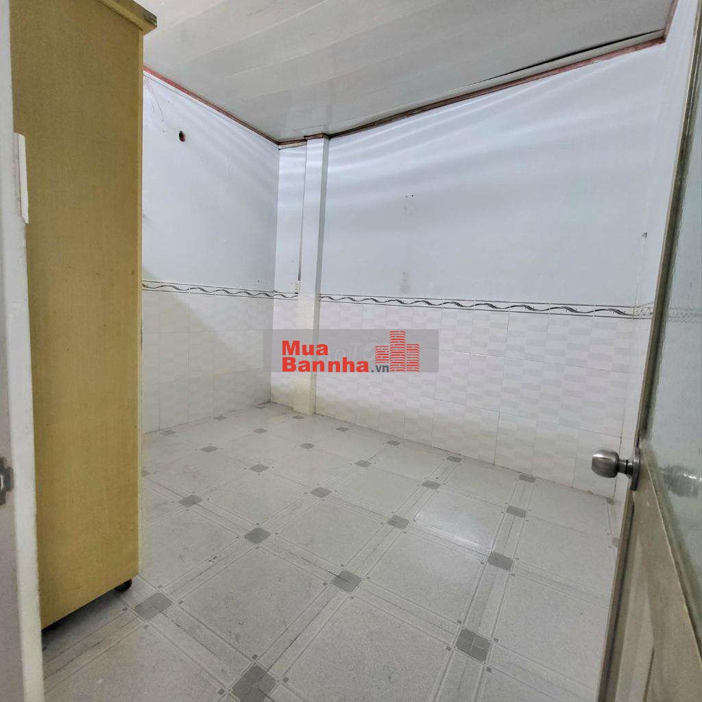 NHÀ 52m2 KẾ ECOGREEN-NGANG 4M2 -SỔ NỞ HẬU-4 PHÒNG -6TR - NHỈNH 3 TỶ TL