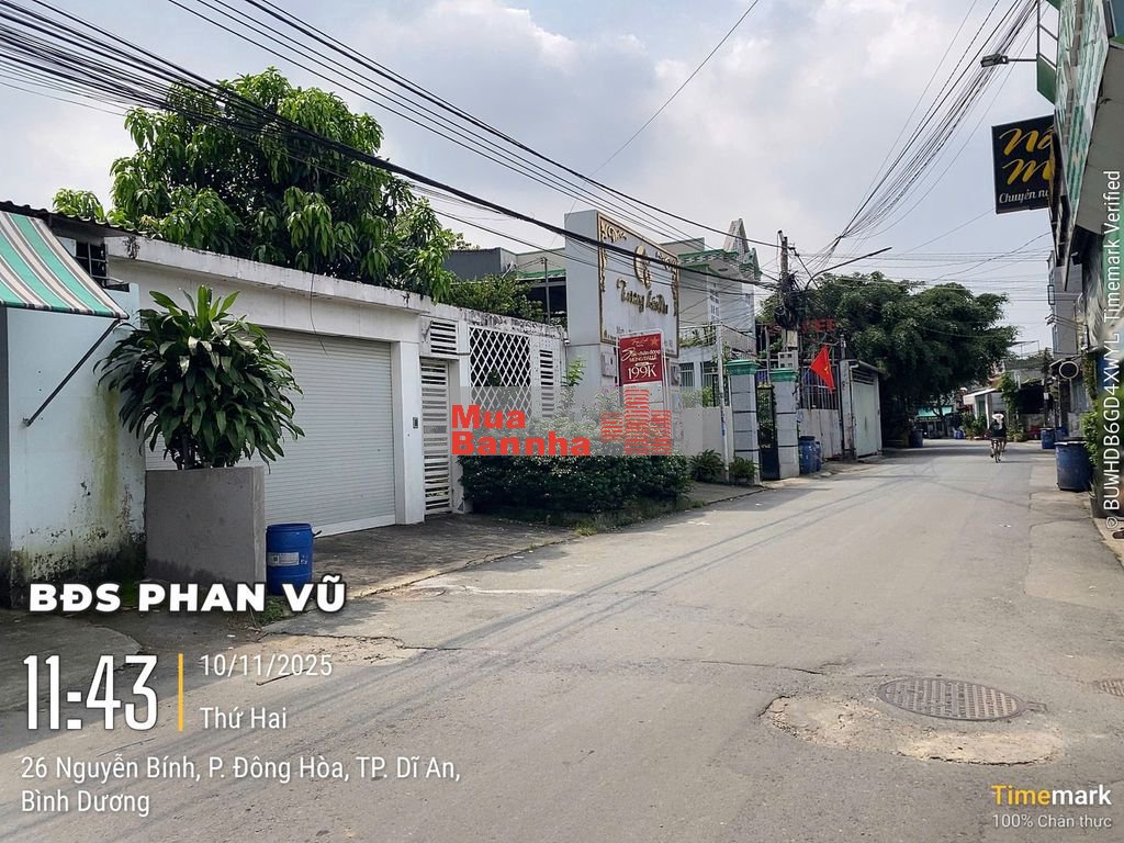 Nhà mặt tiền Đông Hòa, Ngang 6.2m, 3 p ngủ, sân xe hơi.