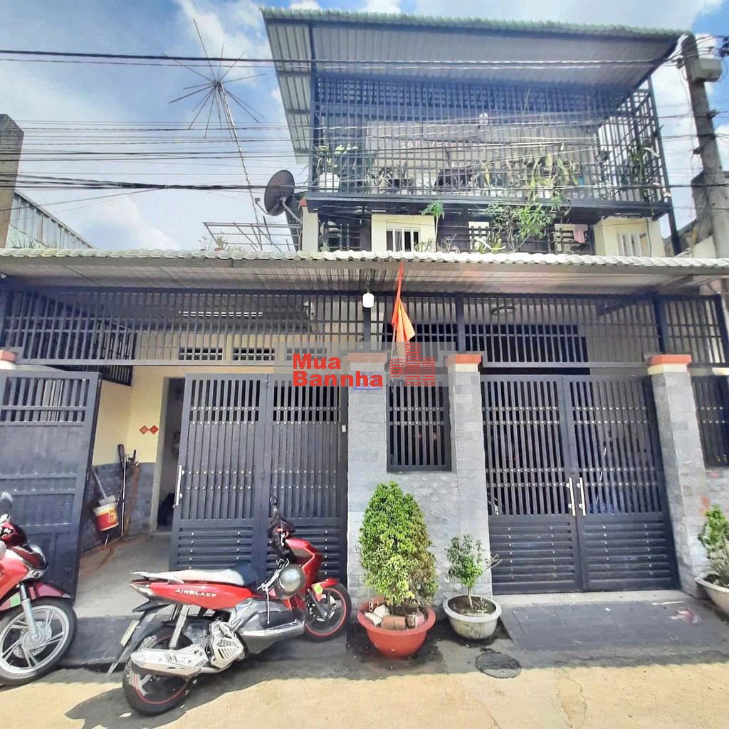 Nhà Gỗ, 176m ngang 8.8m, 4 pngu, Gara xe hơi. 6.5ty