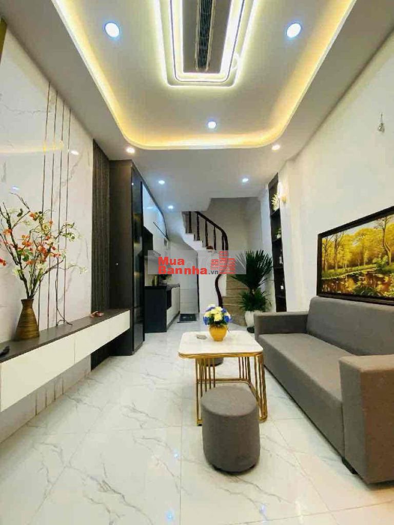 Lô góc phố Tam Trinh ngõ nông sát phố nhà đẹp 2 thoáng ở ngay 32m x5T