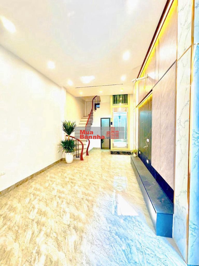 THUỴ KHUÊ TÂY HỒ 30m 7.6tỷ 6tầng THANG MÁY,nở hậu, ngõ thoáng, gần phố