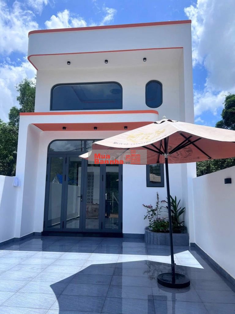 Nhà Lững Ngay Cty ChangShin 100m2 Chợ Thạnh Phú 1tỷ350