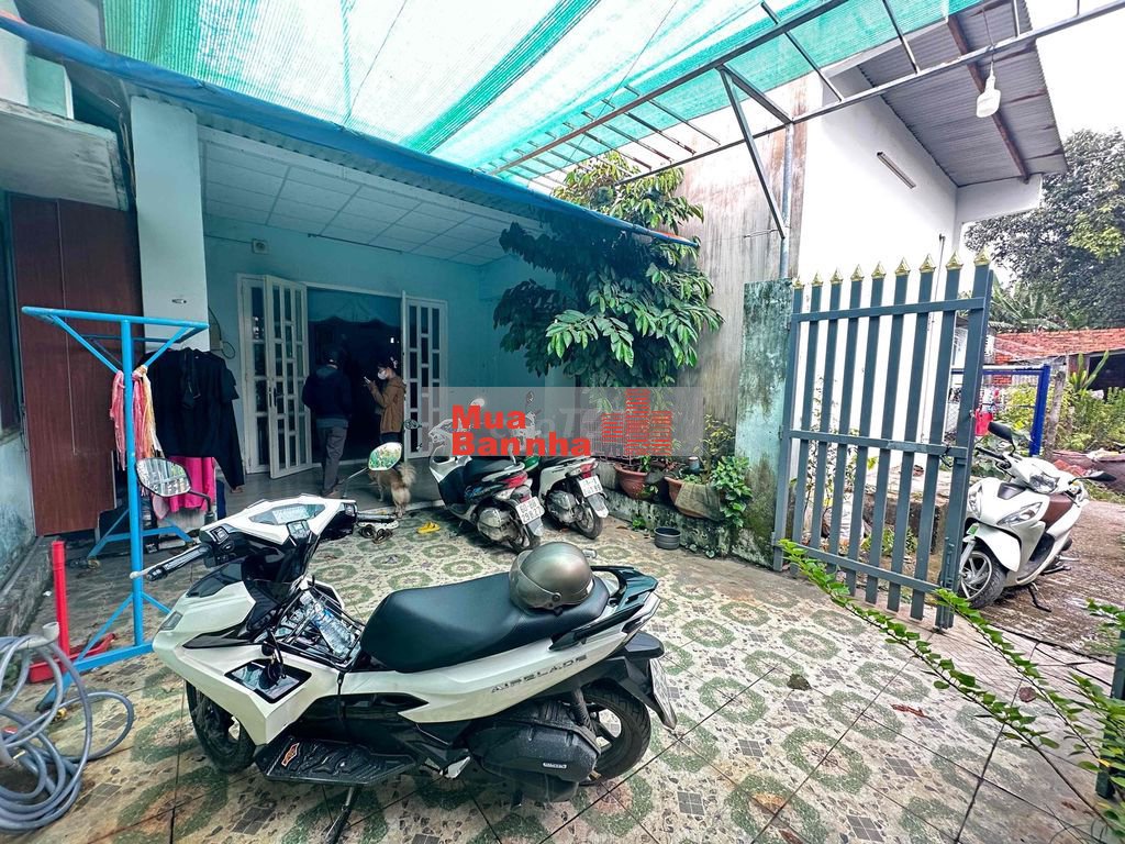 Bán nhà cấp 4 ( sổ riêng thổ cư , có hoàn công 85m2 ) gần chợ Tân Vạn