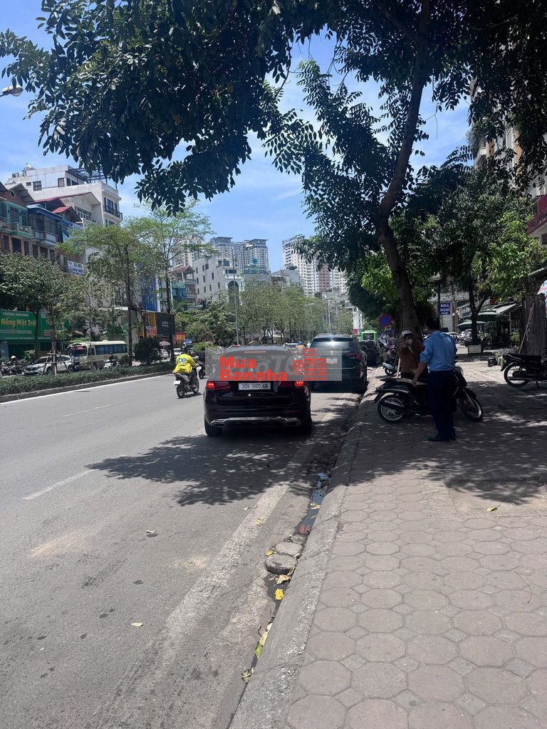 Gia đình bán nhà Nguyễn Hoàng-Dương Khuê 2 thoáng 3 ôtô tránh MT gần5m