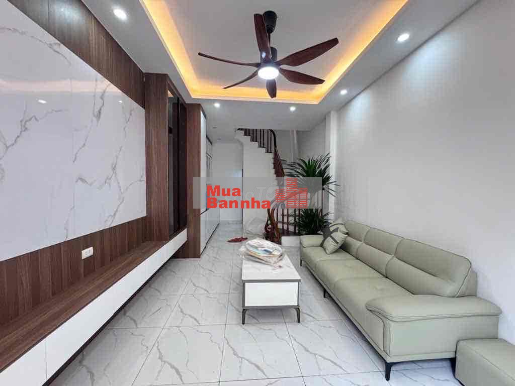 Nhà đẹp La Phù. ô tô đỗ cổng. 5 tầng xây đơn lập