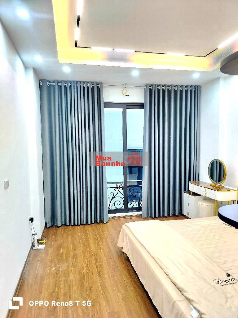 Bán Nhà Tây Mỗ - 40m sổ đỏ- ô tô đỗ cổng - sân chơi rộng