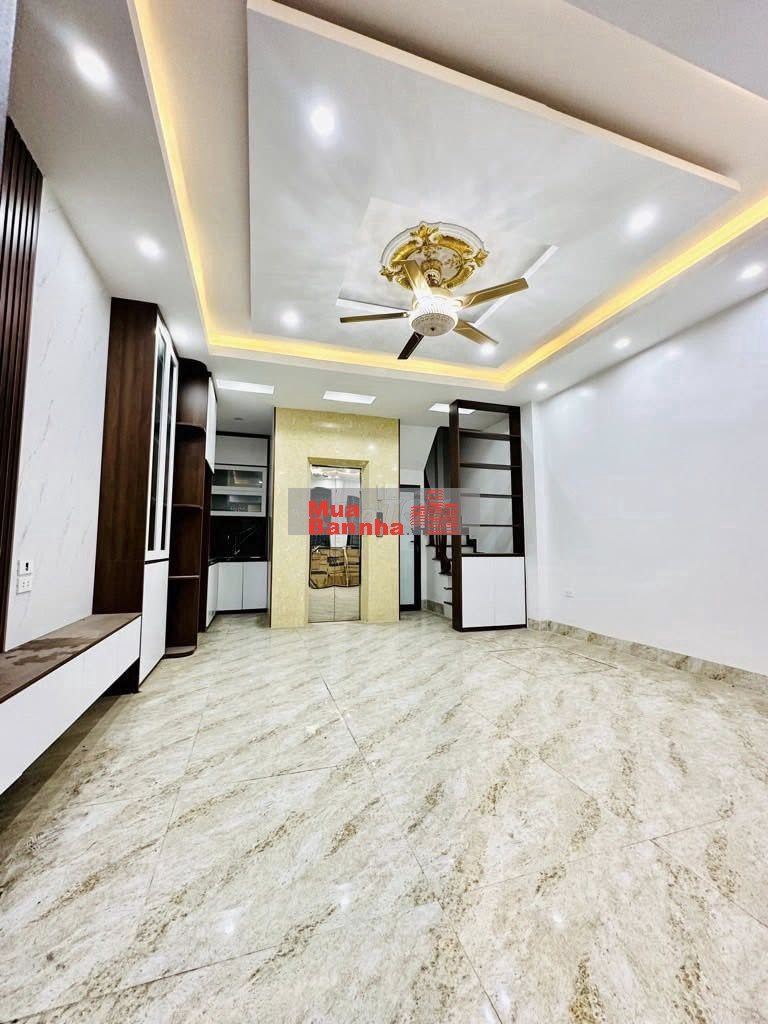 NGÕ 28 PHỐ TỨ LIÊN - THANG MÁY - GẦN TÂY HỒ - GẦN TRUNG TÂM-THUẬN TIỆN