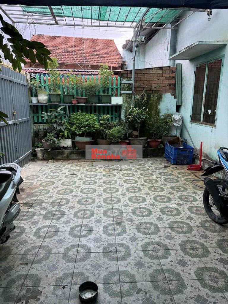 Nhà cấp 4 , sổ riêng thổ cư 100% , có hoàn công