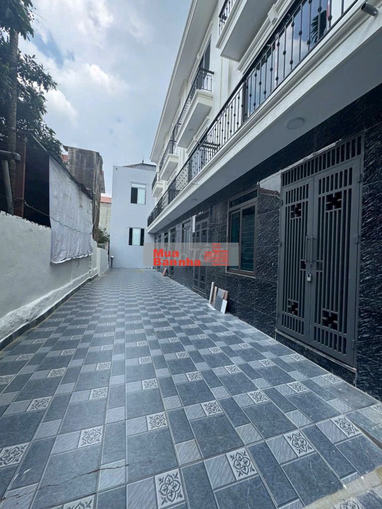 Nhà 3.5 tỷ Ô Tô Đỗ Gần, 3 tầng 50m cầu đại thành, 2km ra KĐT Đô Nghĩa