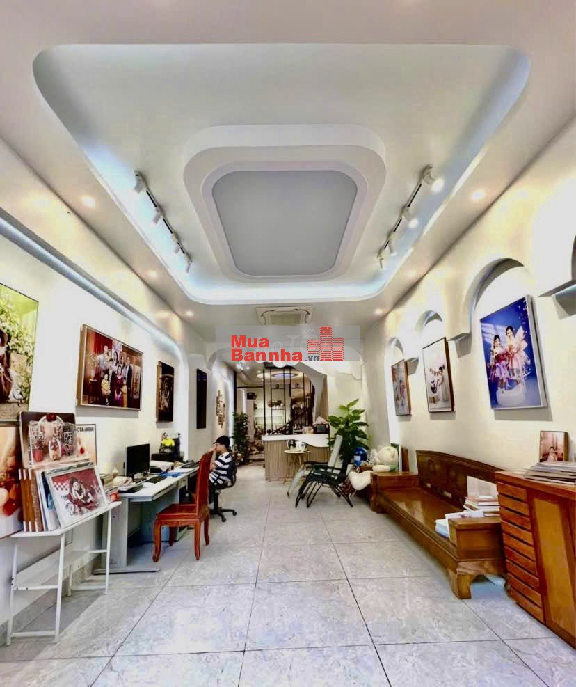 Bán nhà Việt Hưng 39m2 nhà mới ngõ nông thông thoáng đủnội thất 6.7 tỷ