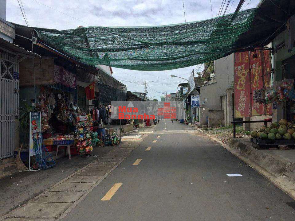 Bán rẻ nhà dĩ an đường xe hơi gần vincom550