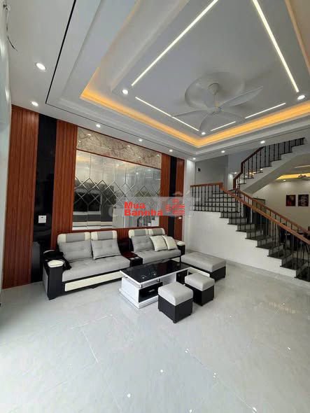 Nhan thì còn chậm thì hết