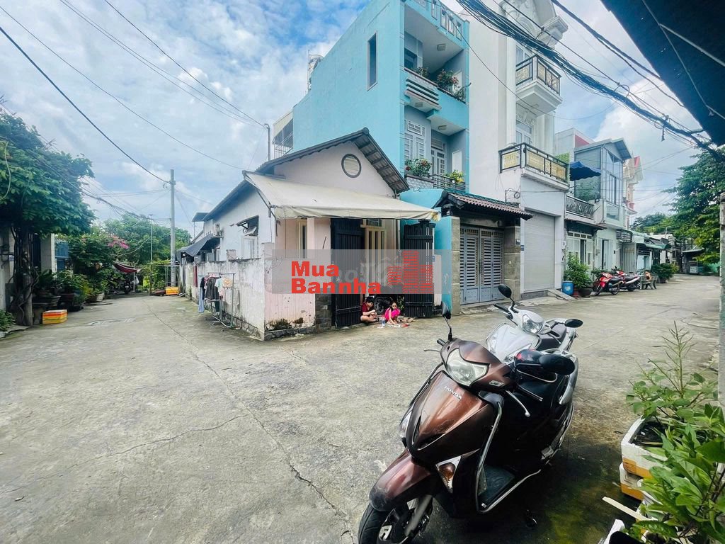 Nhà Cấp 4. Gần UBND q12 củ, Trường lái, metro .