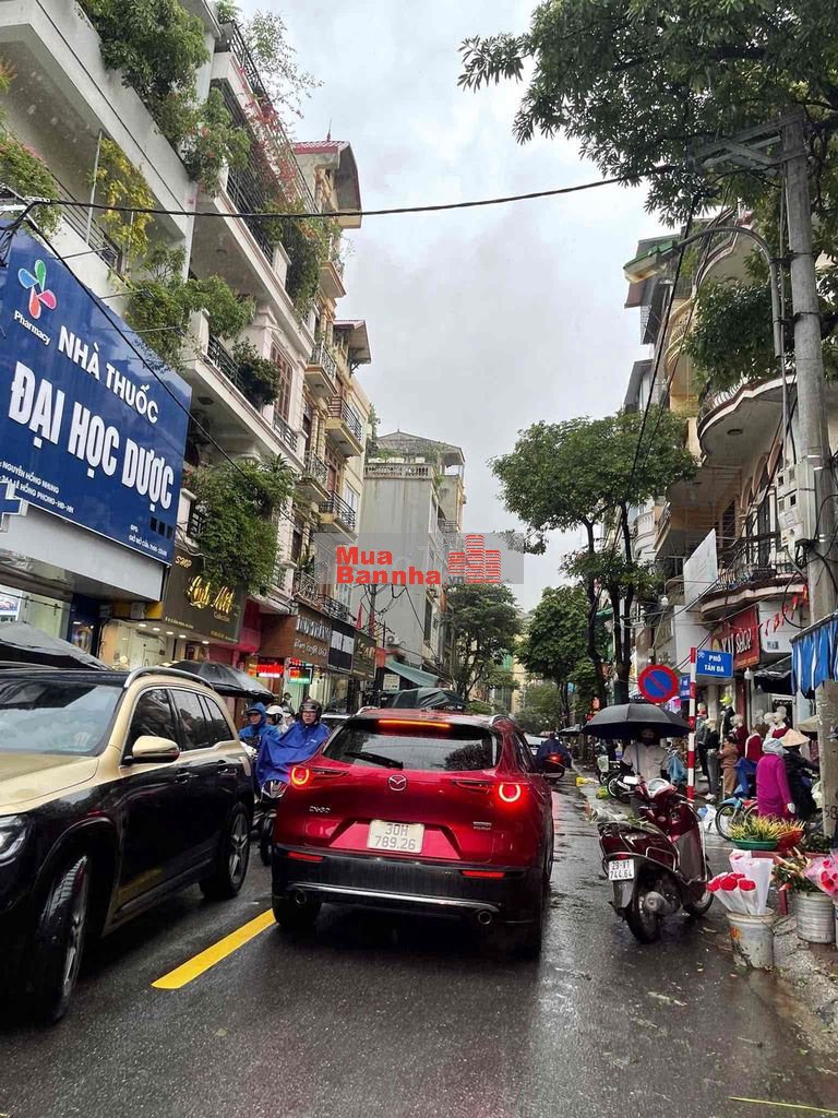 Nhà đẹp phố Lê Hồng Phong 37m sổ đầy đủ nở hậu