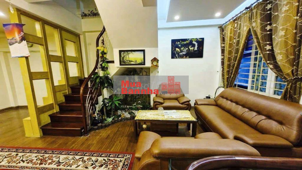 Cực hót! Phố Thái Hà, lô góc, gần ô tô, ngõ nông thông tứ tung, ở ngay