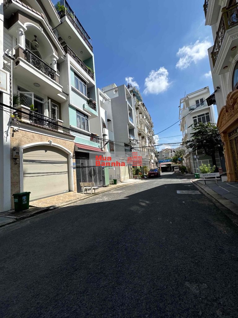 Nhà 3 tầng 70m2 ,hơn 7 tỷ Đường số 2 , Trường Thọ, HXH thông, cực hiếm