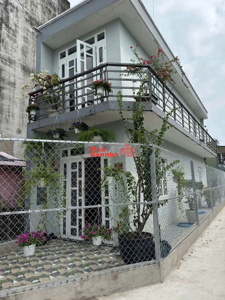 Nhà 1 trệt 1 lầu hẻm 6m, gần Trần Văn Mười_Chợ Xuân Thới Đông