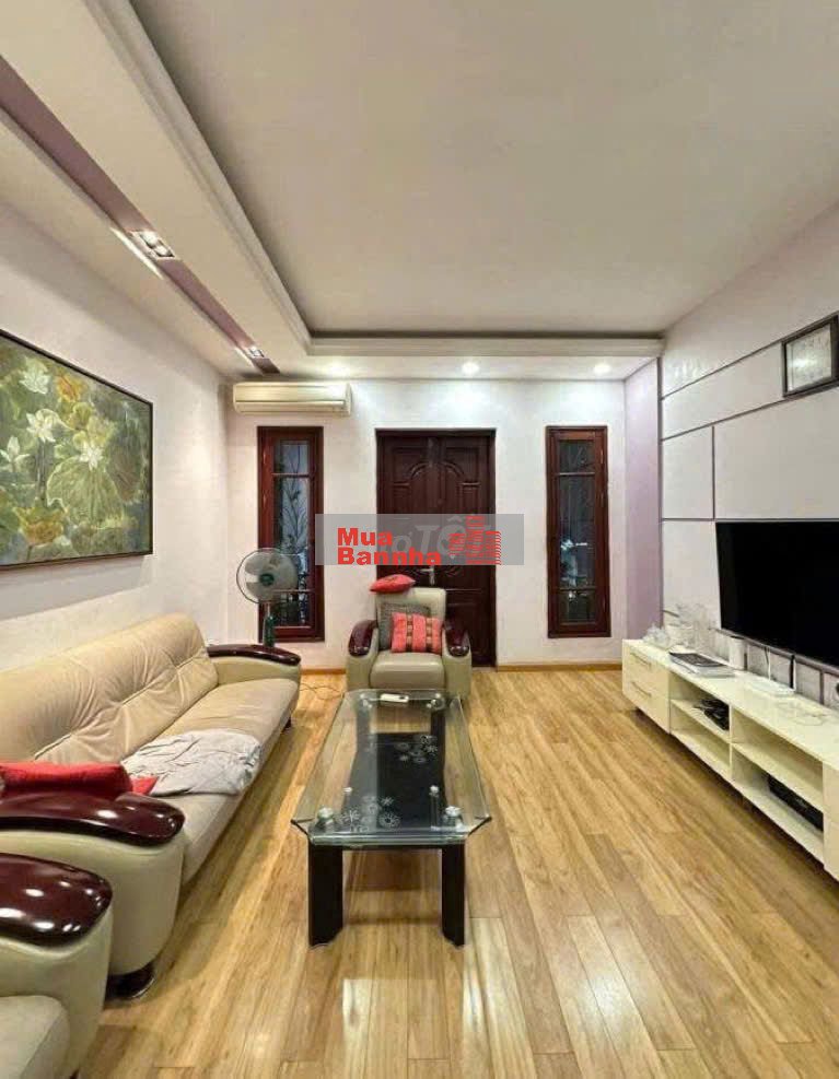 CẦU GIẤY – 44M – 5T – 6 NGỦ – NGÕ NÔNG- GẦN Ô TÔ – NHÀ ĐẸP – 8 TỶ HƠN