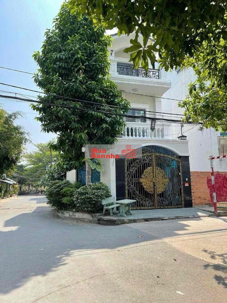 Lến sóng biệt thự căn góc 6x20m đúc 3 lầu hẻm 8m thông