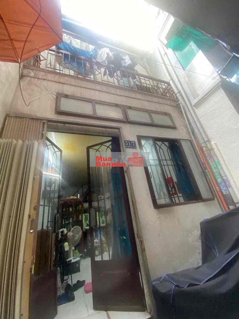 🍀Trần Quốc Toản, P8, Q3 💫D/t : 3,3 ( nở hậu) x 8 sổ CN 27m2, 2  tầng