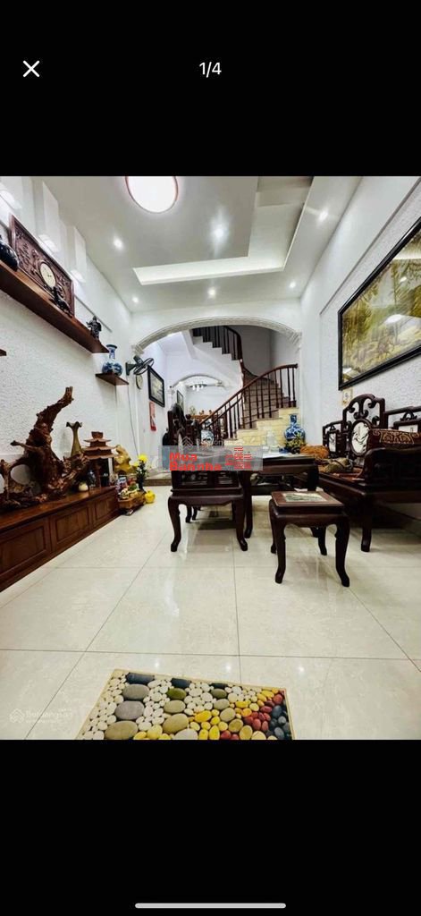 Bán nhà phân lô Hoàng Công Chất – 4 tầng dân xây – Vỉa hè rộng – Ô tô