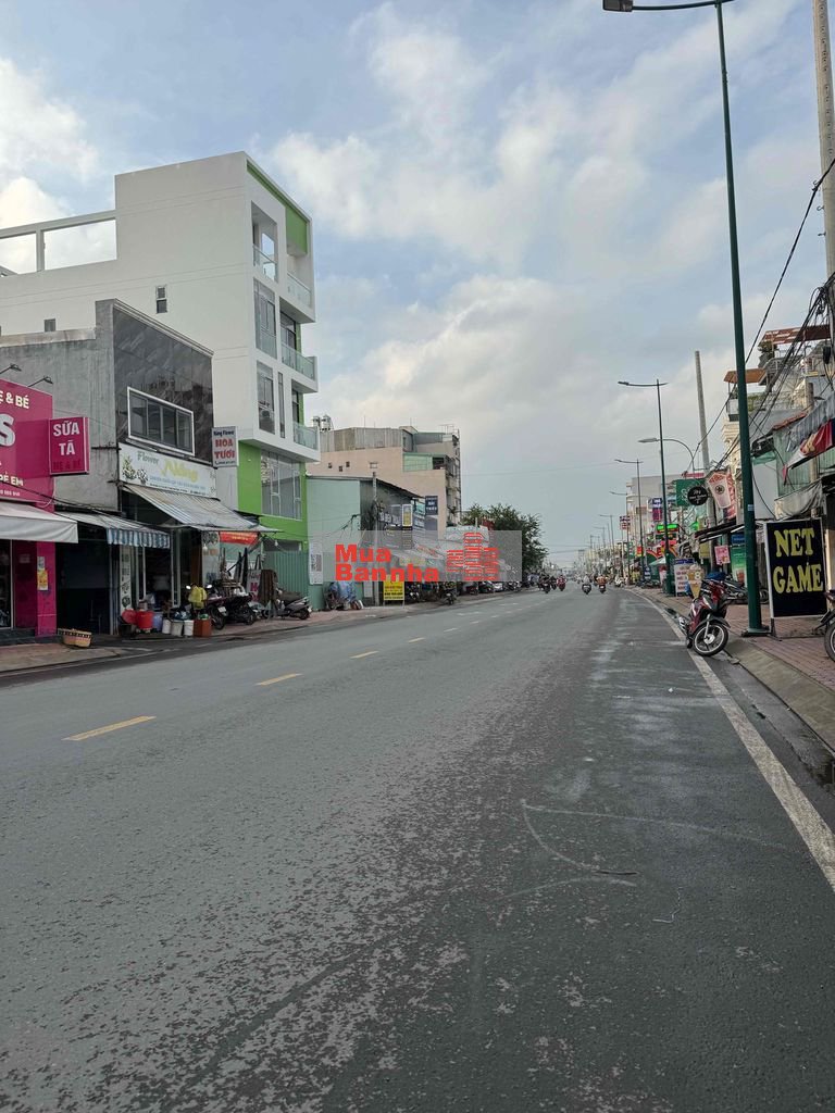 nhà 2 tầng 51m2 ngay bên Tô Ngọc Vân, chỉ 3,6 tỷ , Linh Đông