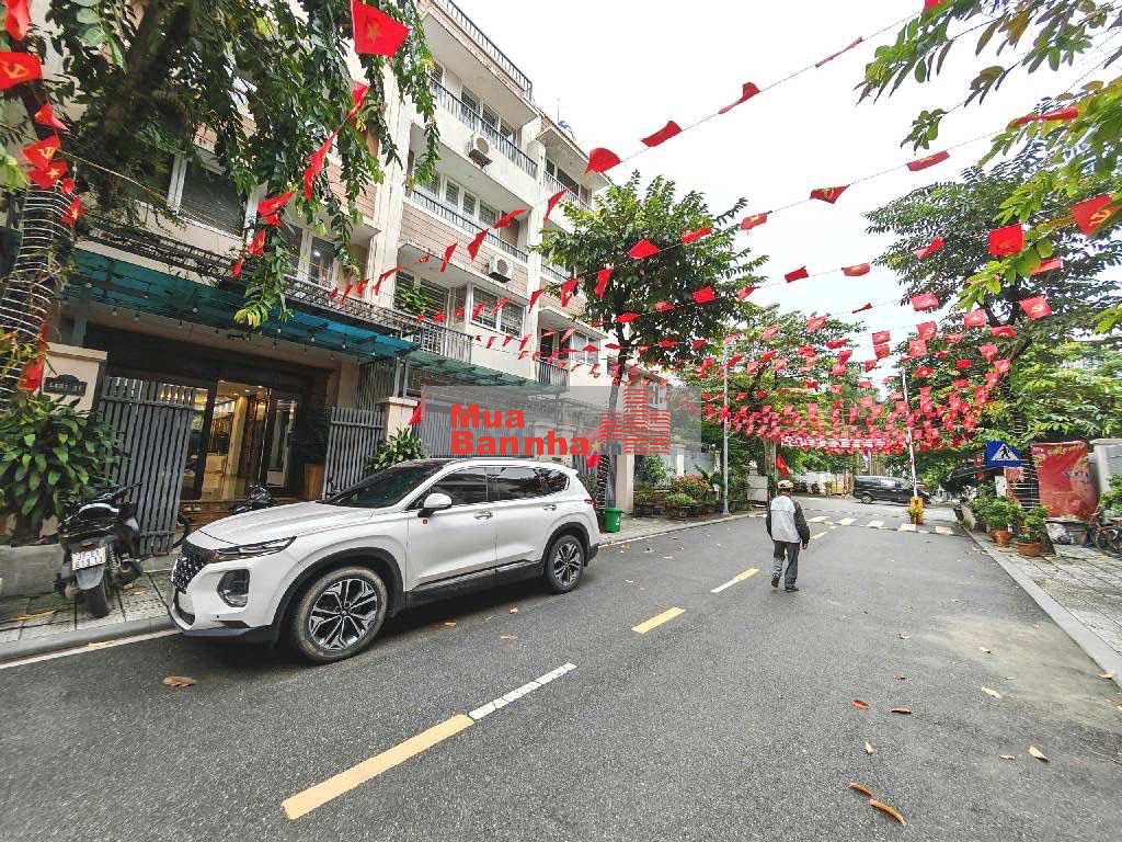 Bán nhà LK-KĐT Dương Nội,5TầngX83m, Tháng máy, đường 13m, nội thất xịn