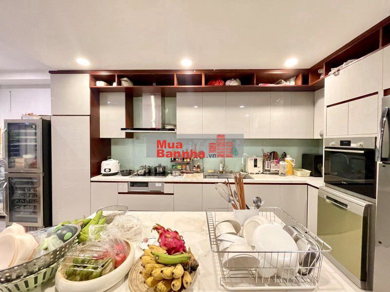 Bán biệt thự view công viên Thống Nhất, 90m2 25.5 tỷ, ngõ ô tô tránh