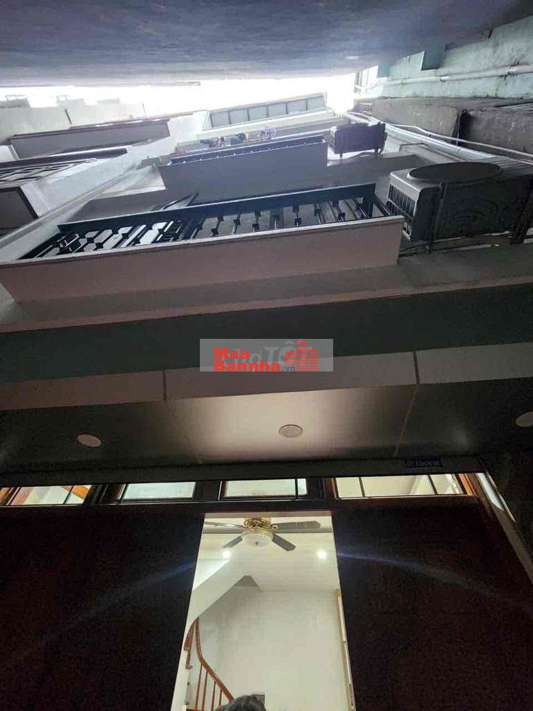 Nhà yên hoà, Cầu Giấy, HN. 6 Tầng , 5 ngủ , giá 8 tỷ