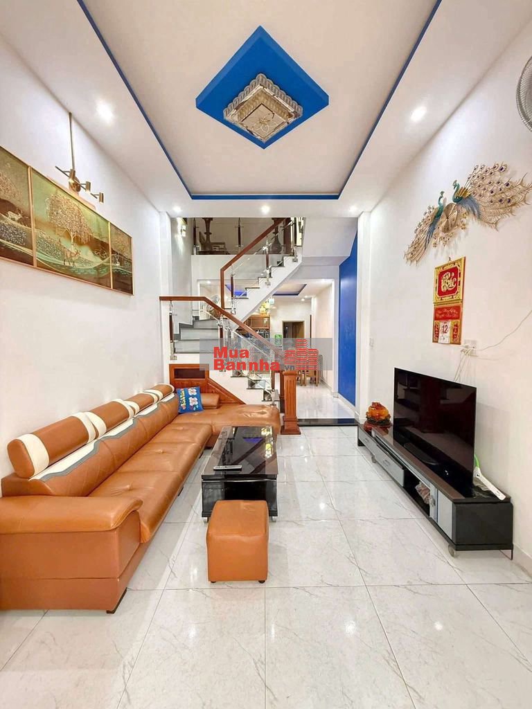 Nhà 3 Tầng - 4m x 14m - Đường nhánh 79 Tân Quy