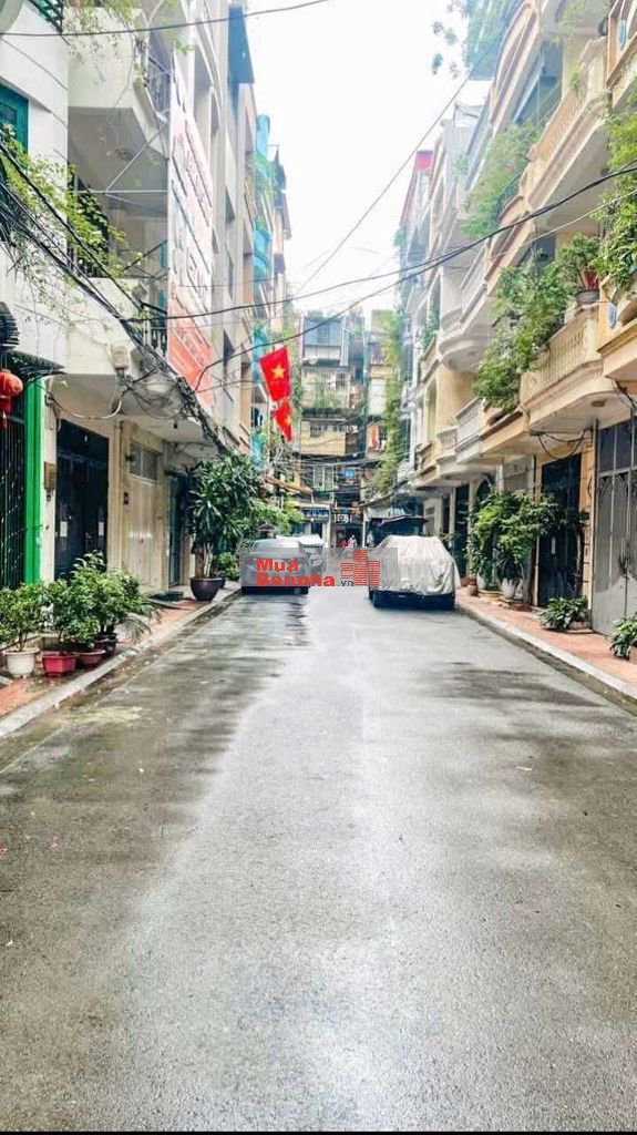 Tôi cần bán nhà Khuất Duy Tiến 6tầng thang máy full nội thất .