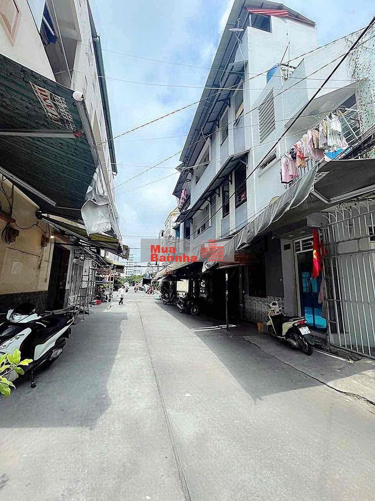 Bán nhà 3 tầng hxh khu Bàu Cát,dtcn 92m2,giá chỉ nhỉnh 100tr/m2.