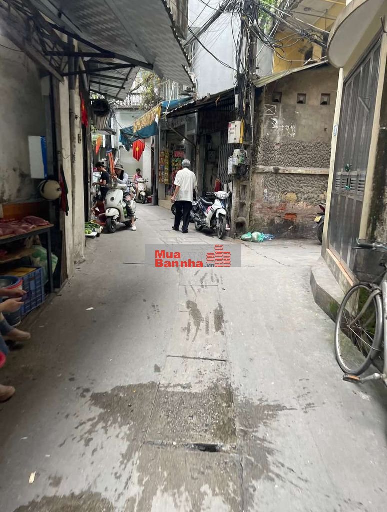 BÁN NHÀ TRONG NGÕ ĐÊ LA THÀNH BA ĐÌNH 40M2;C4; MẶT 3,5M;9 TỶ.