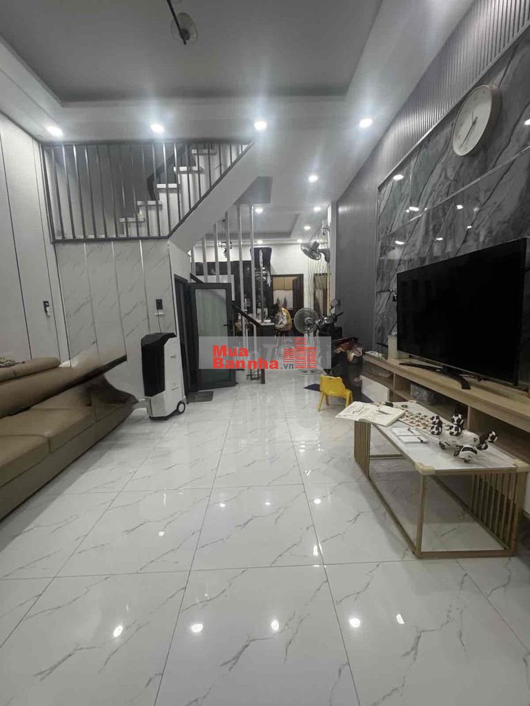 Rất Gấp Tân Hoà Đông Hẻm XH Ngang 4 dài 12 2 Tầng Cực Đẹp Hơn 5 Đồng