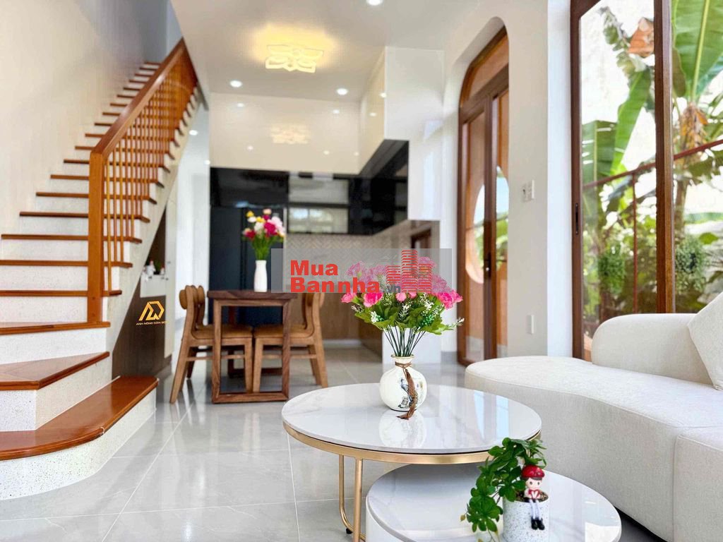 CĂN NHÀ CHILL CHILL FULL NỘI THẤT VÀO Ở NGAY TT VĨNH LONG