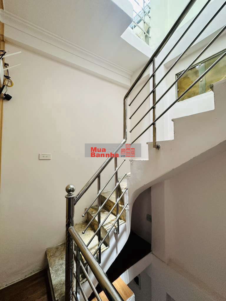 NHÀ GẦN PHỐ MINH KHAI SỔ ĐẸP