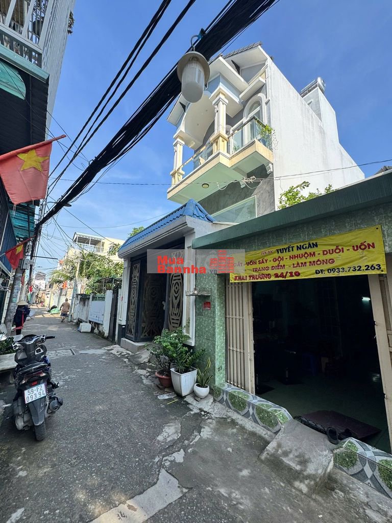 Bán Nhà Mặt Tiền Hẻm Đường Phạm Hữu Lầu, Giáp Phú Mỹ Hưng 4.6 x16 CHỉ