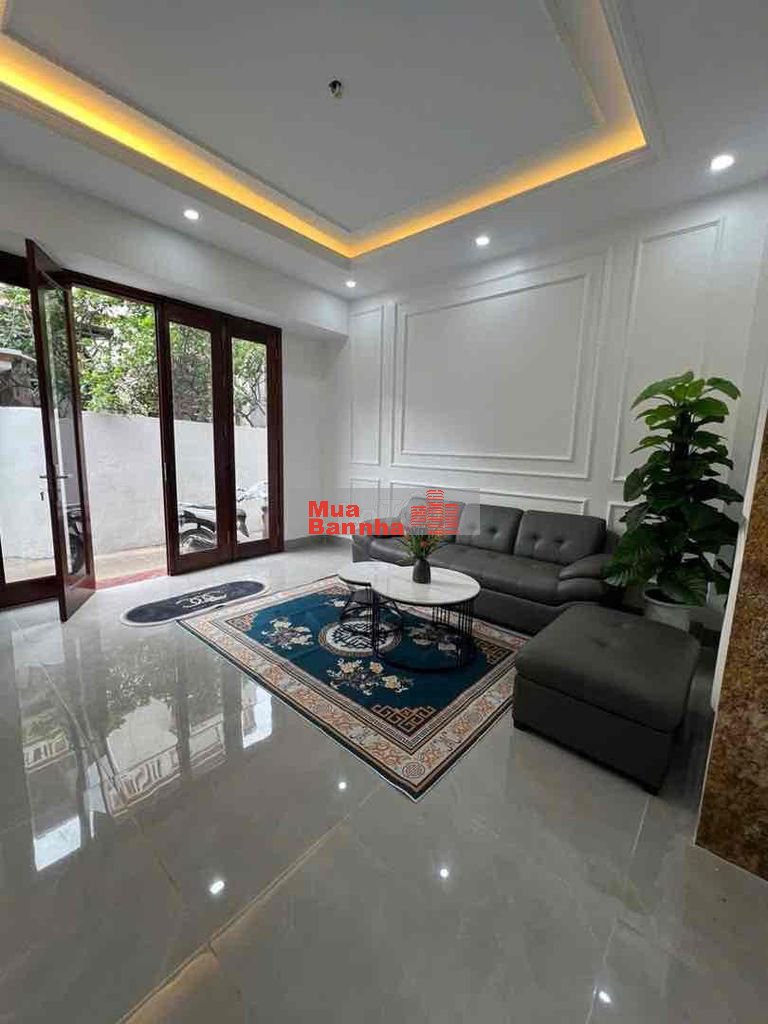 Ô tô đỗ cửa phố Đại La, Nhà đẹp tặng full nội thất xịn, lô góc 35m