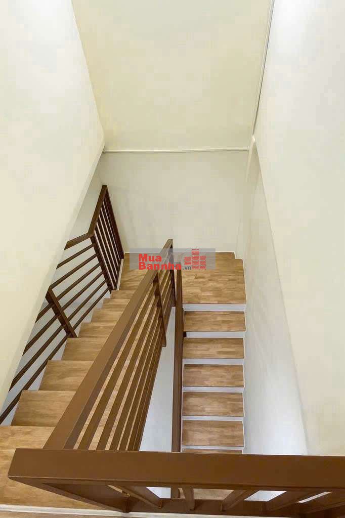 Trệt Lầu gần Ngay Lã Xuân Oai chỉ 3,55 Tỷ