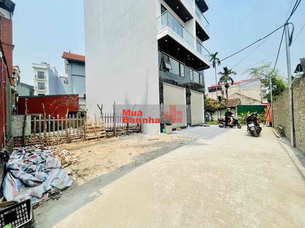 NHÀ MỚI TOANH - DIỆN TÍCH RỘNG - Ô TÔ ĐỖ