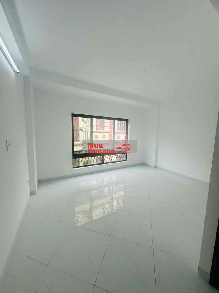 4.1 tỷ ô tô để cửa Ngày Đêm- Nhà Phường Chương Mỹ- Phụng Châu