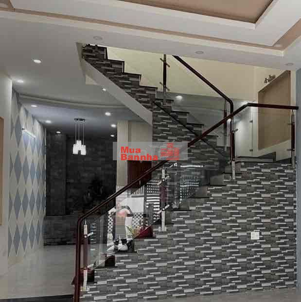 BÁN NHÀ 3 LẦU HXH THÔNG TỨ TUNG