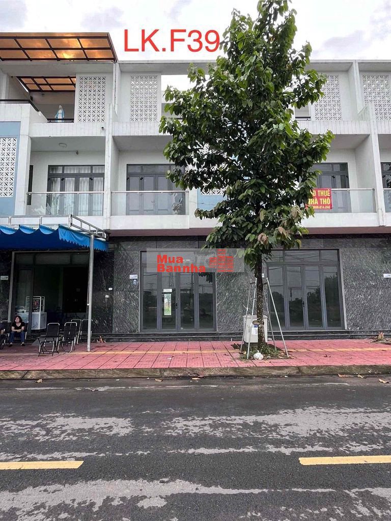 nhà phố mặt tiền kinh doanh, diện tích sử dụng 300m2